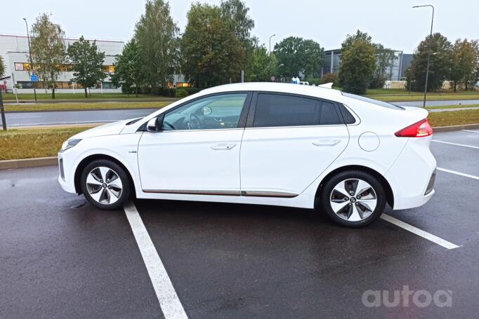Hyundai Ioniq AE Liftback
