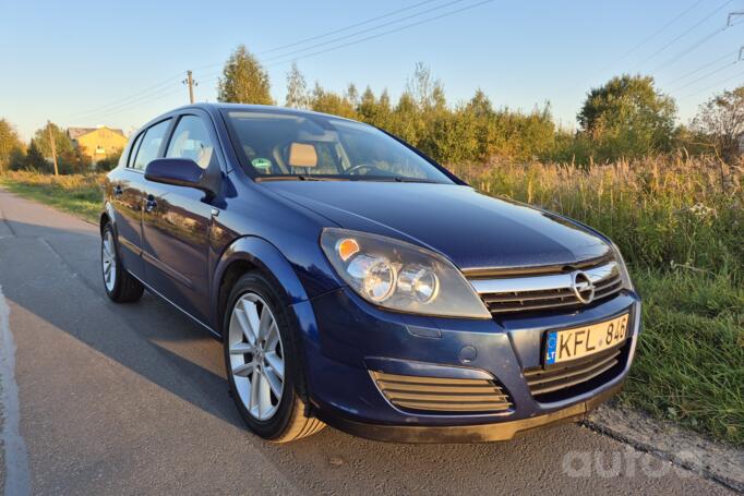 Opel Astra H Hatchback