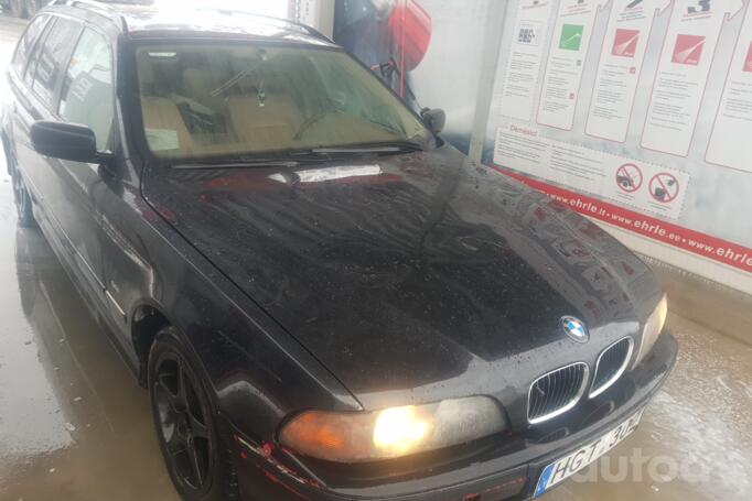 BMW 5 Series E39 Touring wagon