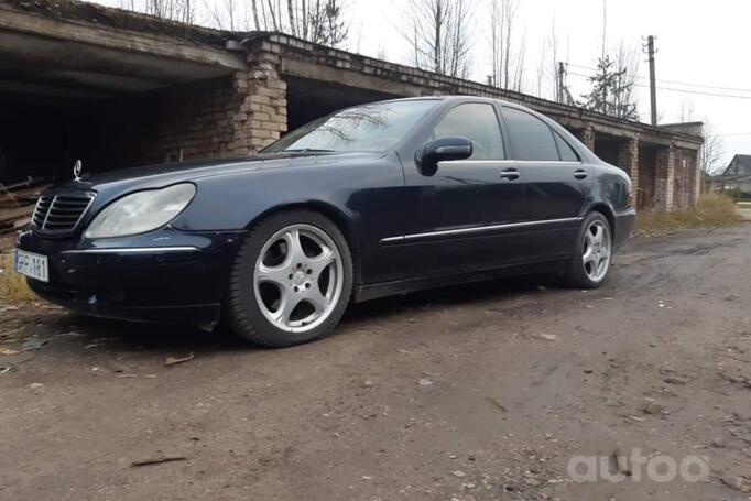 Mercedes-Benz S-Class W220 Sedan 4-doors