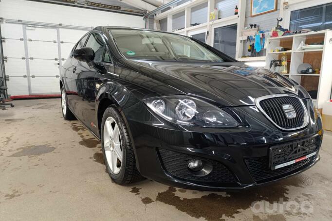 SEAT Leon 2 generation [restyling] Cupra hatchback 5-doors