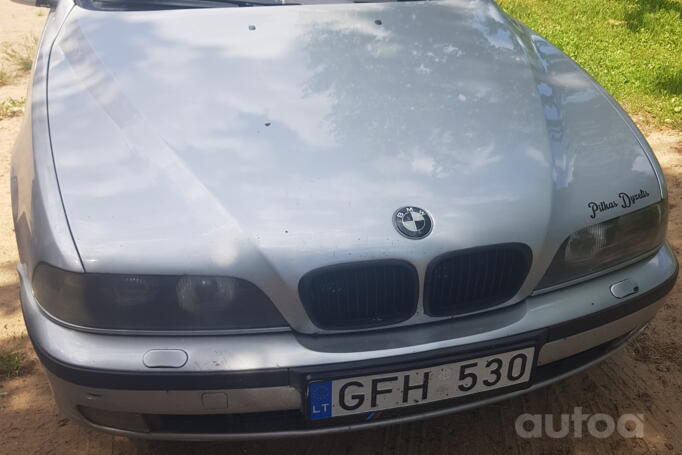 BMW 5 Series E39 Touring wagon