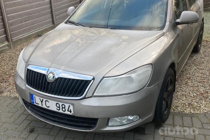 Skoda Octavia 2 generation [restyling] Combi wagon 5-doors
