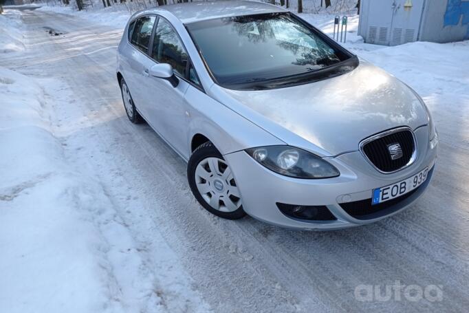 SEAT Leon 2 generation Hatchback 5-doors