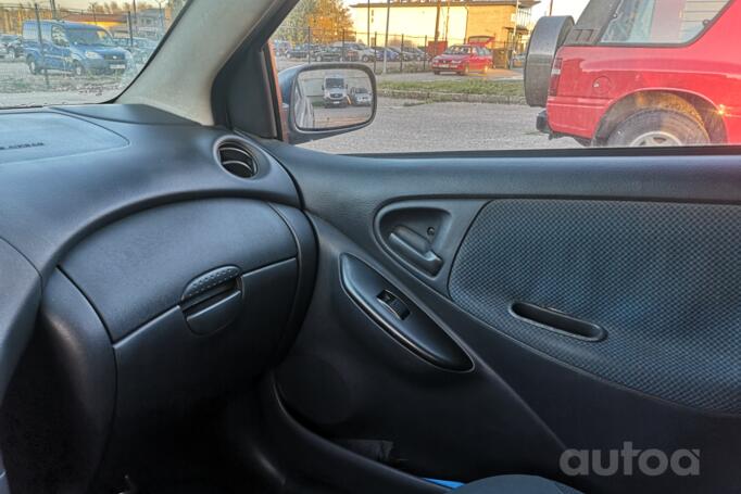 Toyota Yaris 1 generation [restyling]