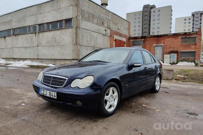 Mercedes-Benz C-Class W203/S203/CL203 Sedan