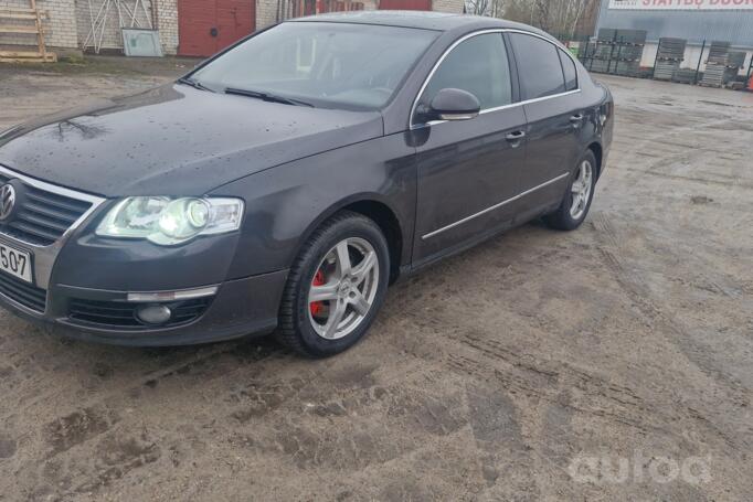 Volkswagen Passat B6 Sedan 4-doors