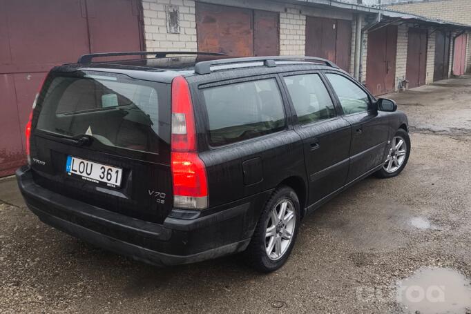 Volvo V70 2 generation R wagon 5-doors