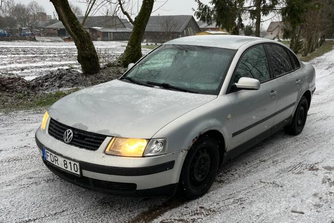 Volkswagen Passat B5 Sedan 4-doors