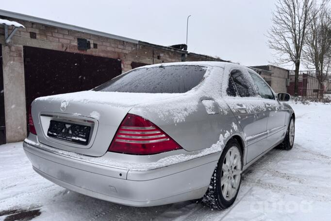 Mercedes-Benz S-Class W220 [restyling] Sedan 4-doors