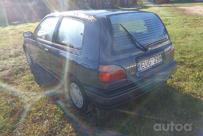 Nissan Sunny B13 Sedan