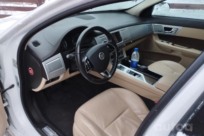 Jaguar XF X250 [restyling] Sedan 4-doors