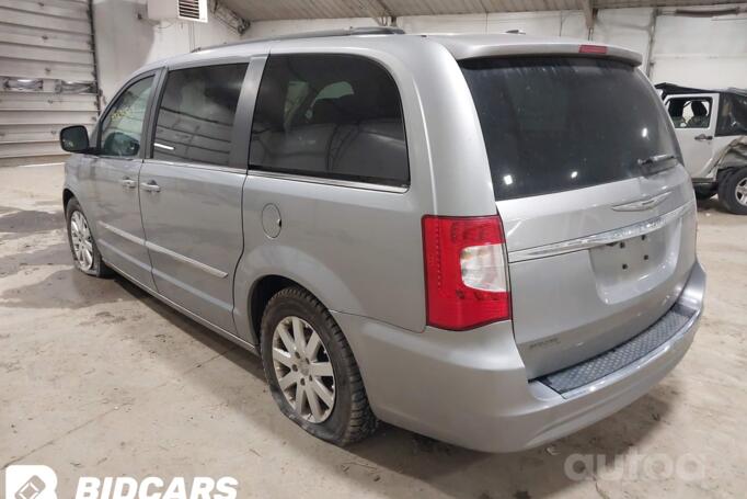 Chrysler Town & Country 5 generation [restyling]