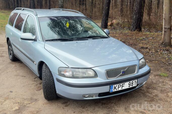 Volvo V70 2 generation wagon