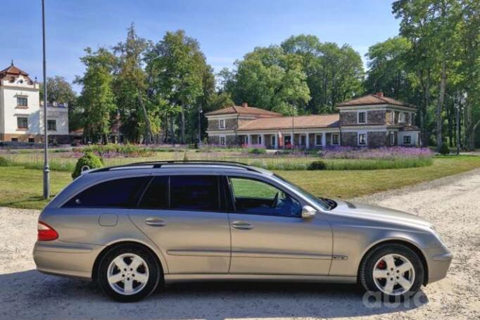 Mercedes-Benz E-Class W211 Sedan