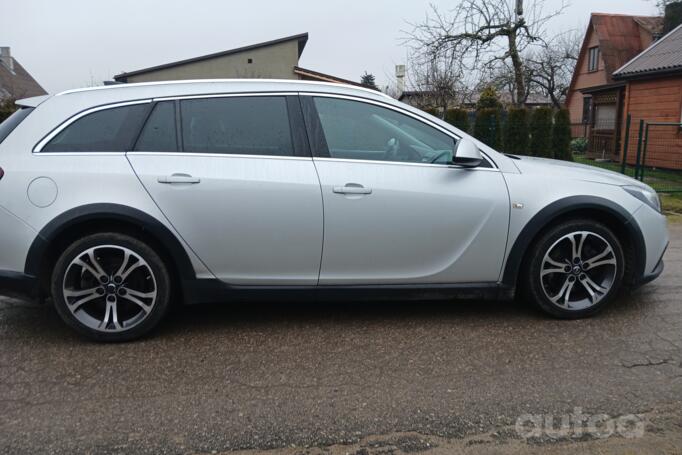 Opel Insignia A [restyling] Country Tourer wagon 5-doors