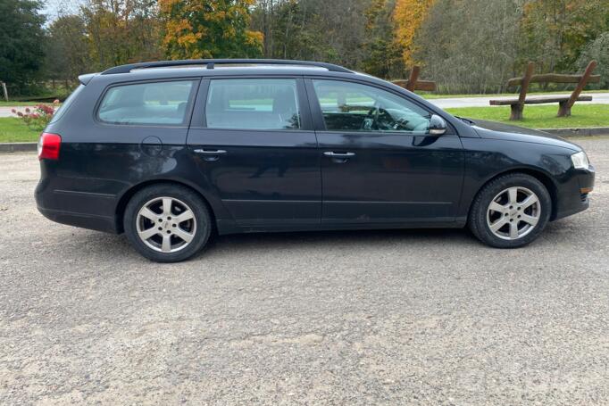 Volkswagen Passat B6 wagon 5-doors