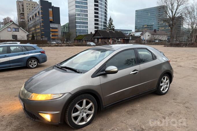 Honda Civic 8 generation Hatchback 5-doors