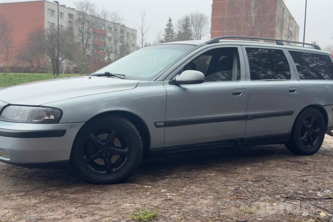 Volvo V70 1 generation wagon