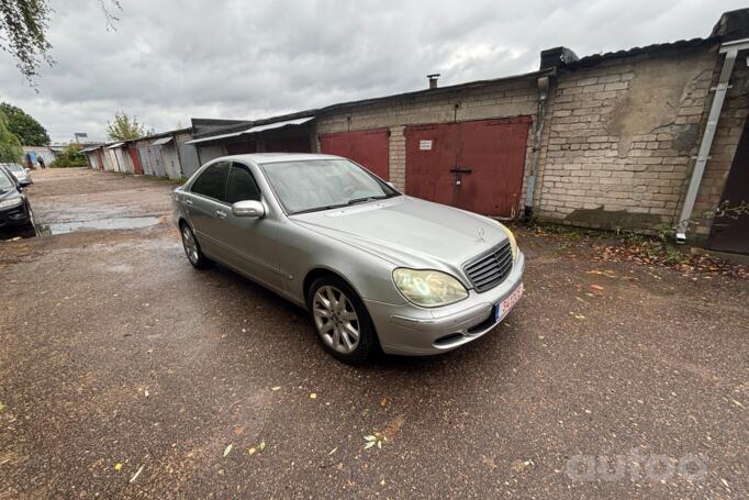 Mercedes-Benz S-Class W220 [restyling] Sedan 4-doors