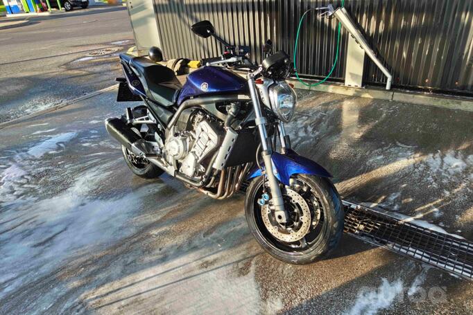 Yamaha FZ