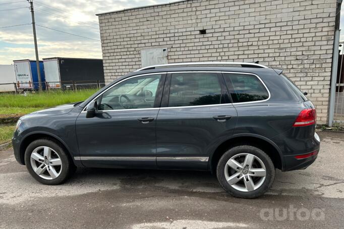 Volkswagen Touareg 2 generation Crossover