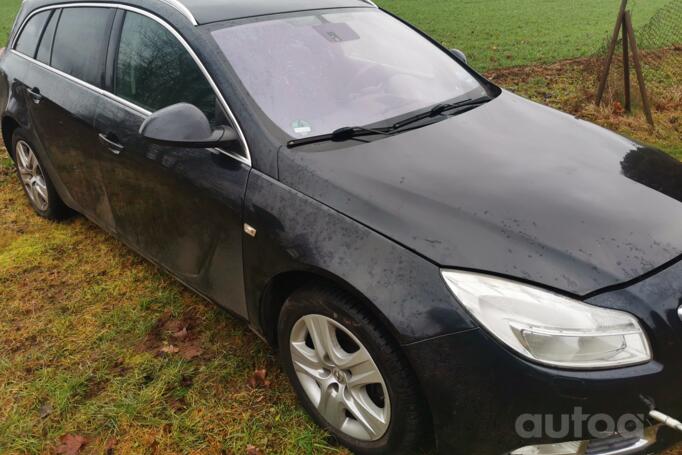 Opel Insignia A Sports Tourer wagon 5-doors