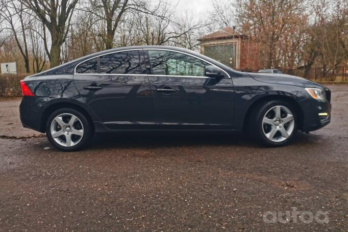 Volvo S60 2 generation [restyling] Sedan 4-doors