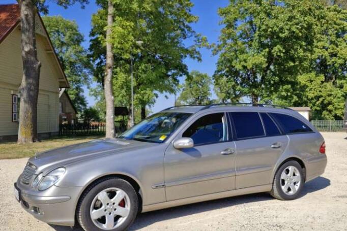 Mercedes-Benz E-Class W211 Sedan