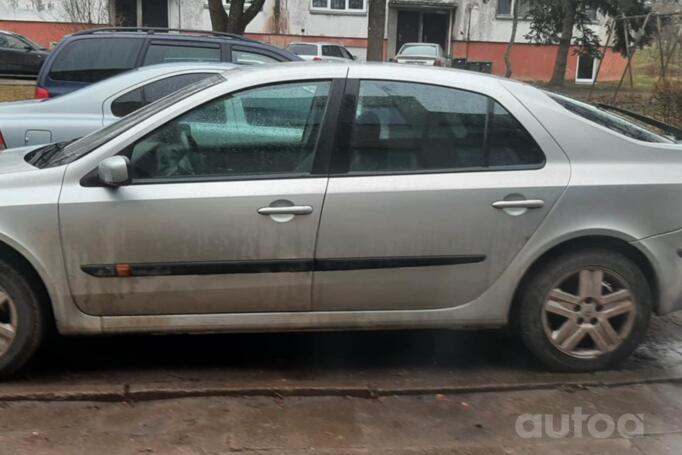 Renault Laguna 2 generation Liftback