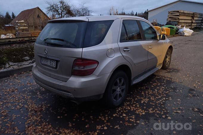 Mercedes-Benz M-Class W164 Crossover 5-doors