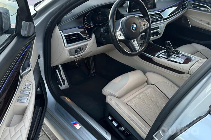 BMW 7 Series G11/G12 [restyling] Sedan