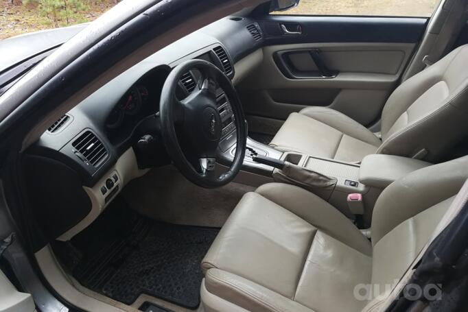 Subaru Outback 3 generation wagon