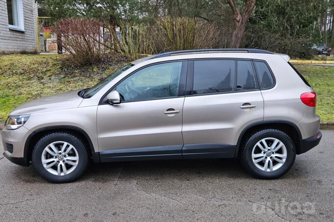 Volkswagen Tiguan 1 generation [restyling] Crossover