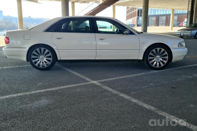 Audi A8 D2/4D [restyling] Sedan 4-doors