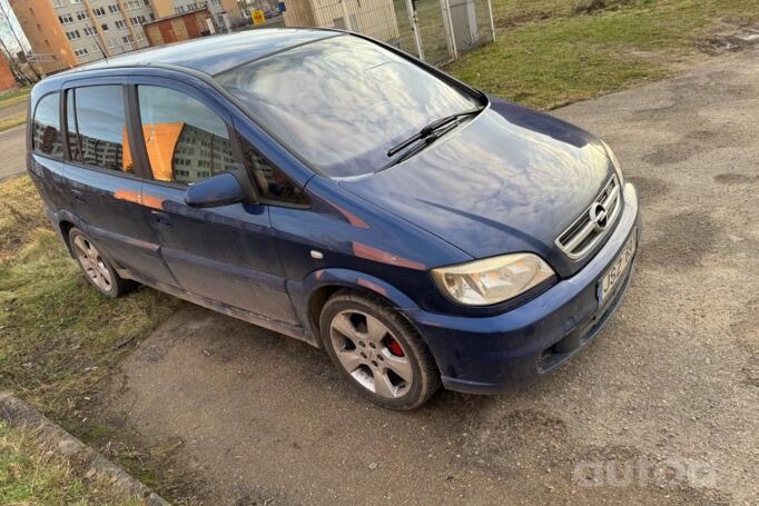 Opel Zafira A [restyling] Minivan 5-doors