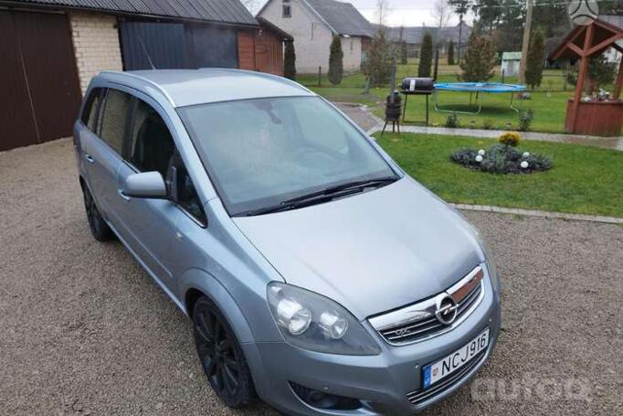 Opel Zafira B [restyling]