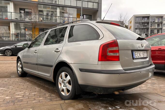 Skoda Octavia 2 generation Combi wagon 5-doors