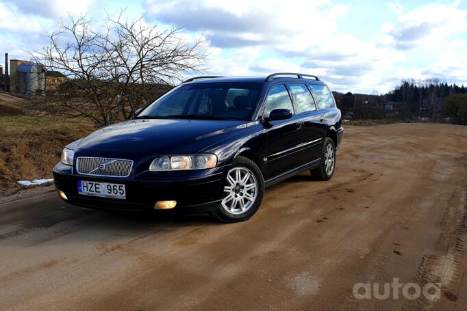 Volvo V70 2 generation [restyling] wagon 5-doors