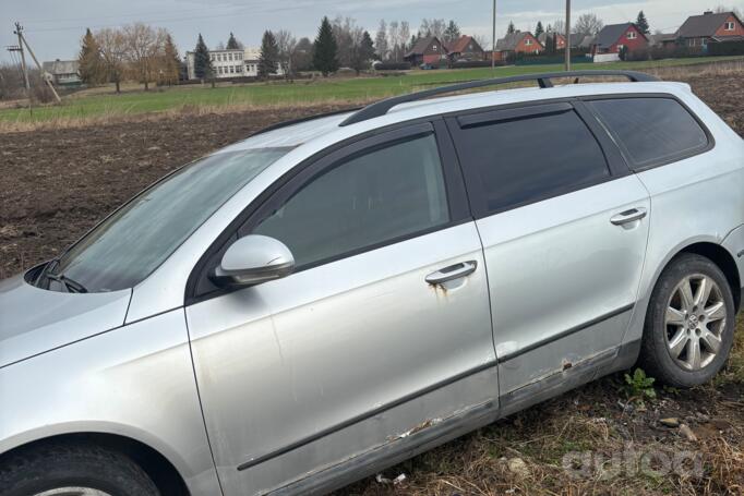 Volkswagen Passat B6 wagon 5-doors