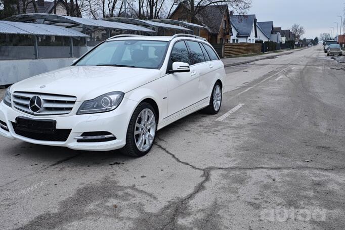 Mercedes-Benz C-Class W204/S204/C204 [restyling] Sedan 4-doors