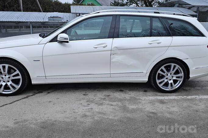 Mercedes-Benz C-Class W204/S204/C204 [restyling] Sedan 4-doors