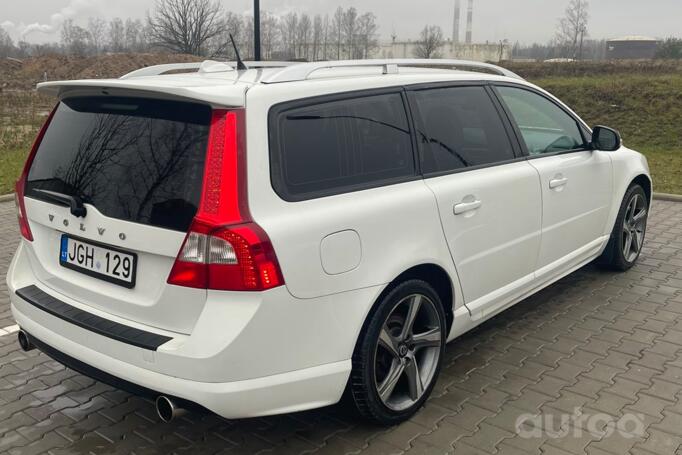 Volvo V70 3 generation wagon