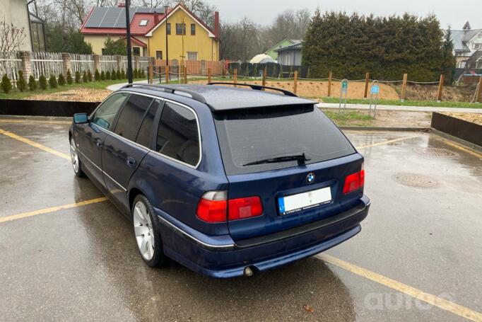 BMW 5 Series E39 Touring wagon