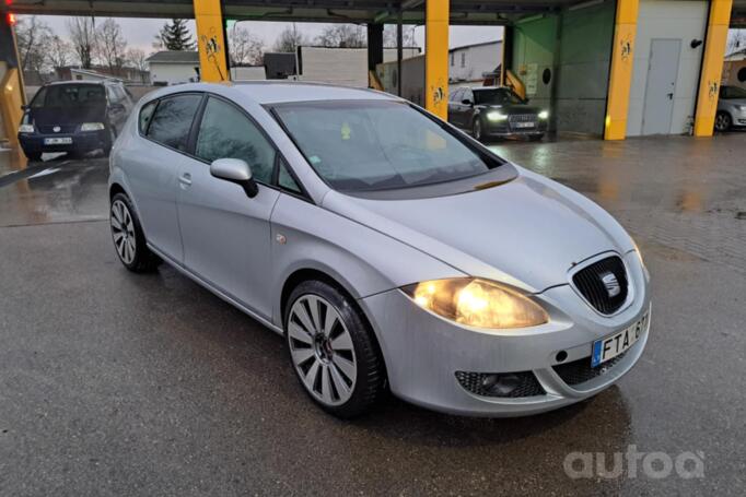 SEAT Leon 2 generation Hatchback 5-doors