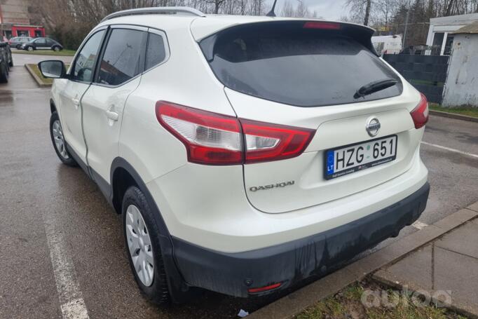 Nissan Qashqai 2 generation Crossover