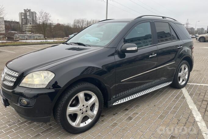 Mercedes-Benz M-Class W164 Crossover 5-doors