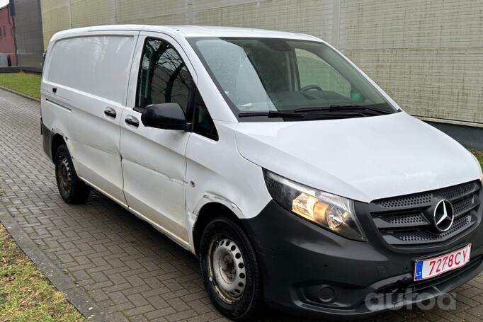 Mercedes-Benz Vito W447 Mixto minivan 4-doors