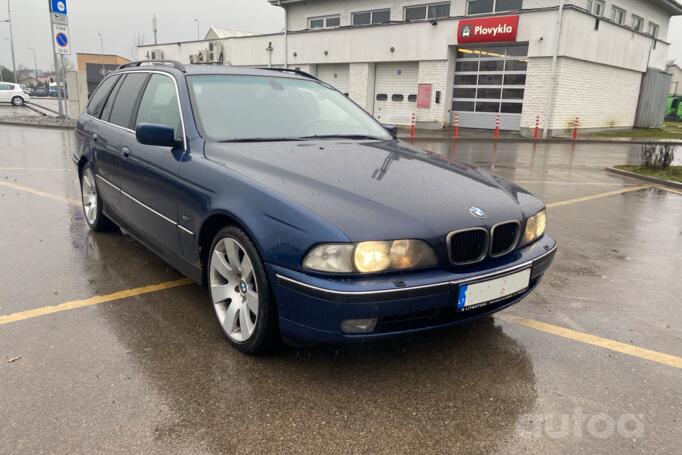 BMW 5 Series E39 Touring wagon