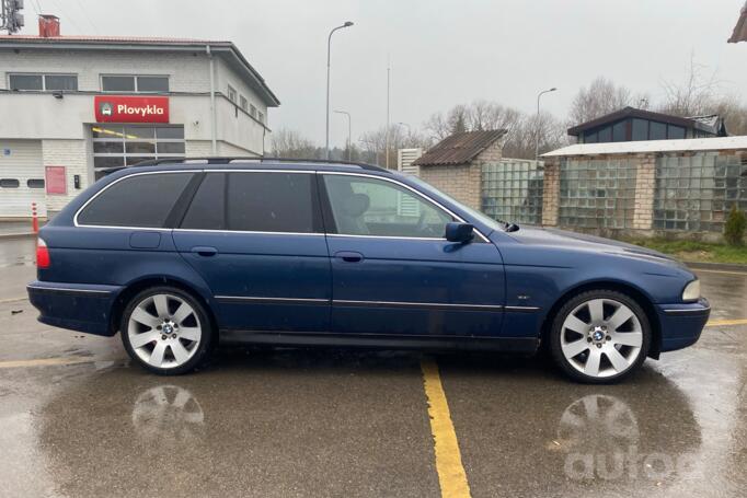 BMW 5 Series E39 Touring wagon